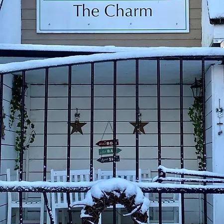 Hotel The Charm 4*