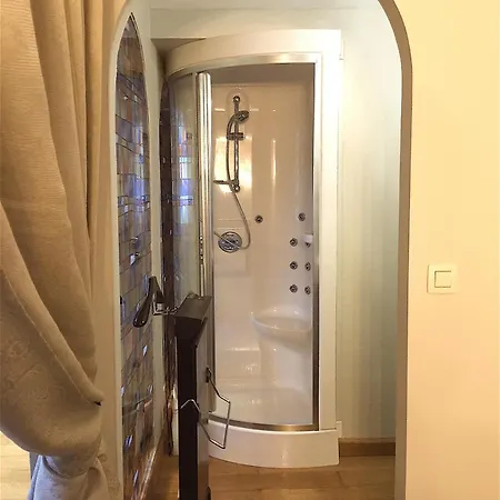 Hotel The Charm